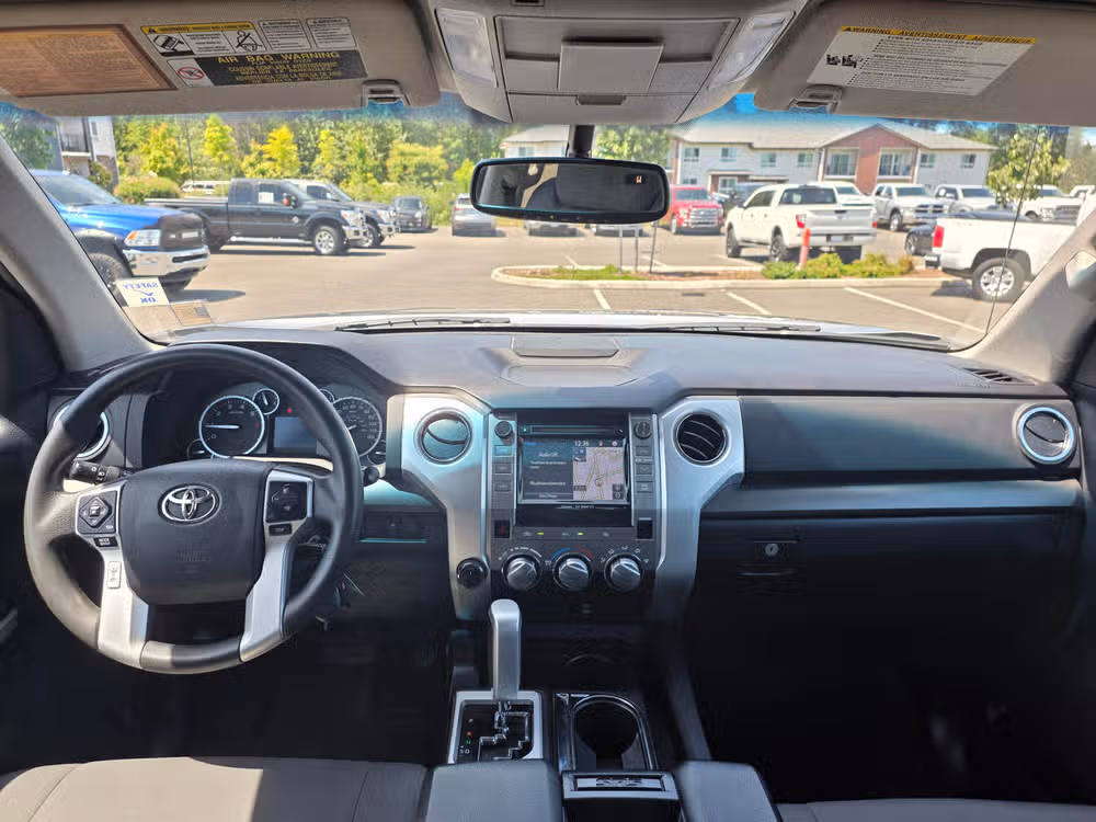 2014 Toyota Tundra SR5 Double Cab Image 10
