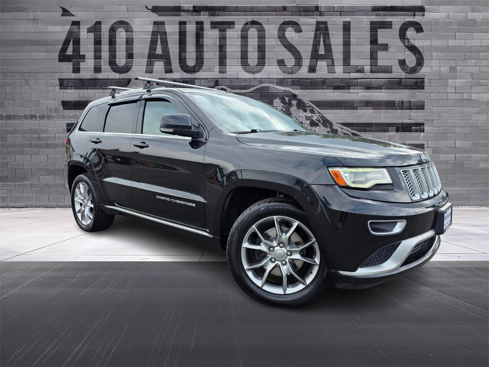 2016 Jeep Grand Cherokee Summit's photo