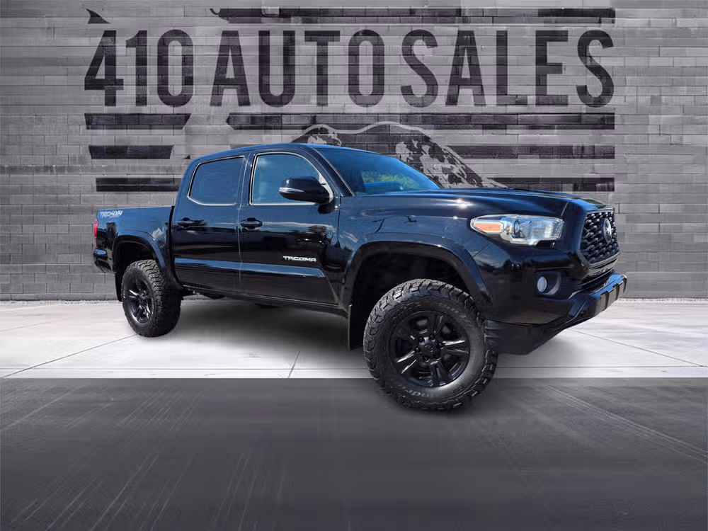 3033 - 2016 Toyota Tacoma Double Cab TRD Sport