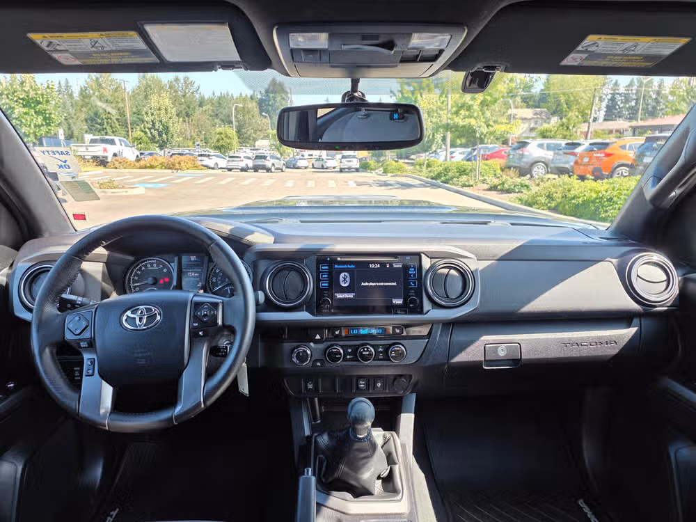 2016 Toyota Tacoma Double Cab TRD Sport Image 12