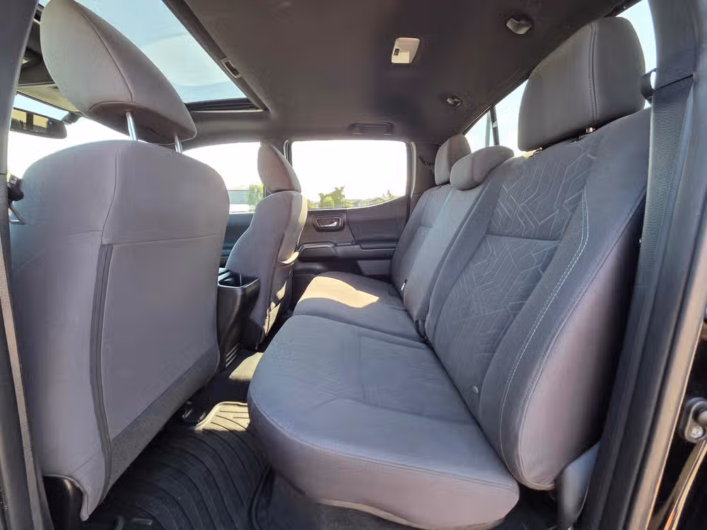 2016 Toyota Tacoma Double Cab TRD Sport Image 27