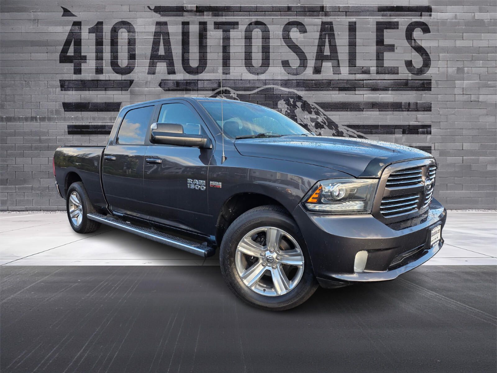 2014 RAM 1500 Pickup Sport