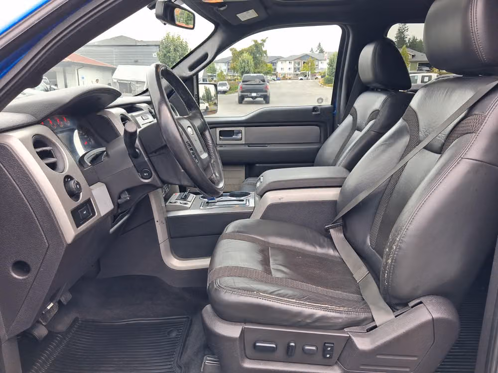 2011 Ford F-150 SVT Raptor SuperCrew Image 29