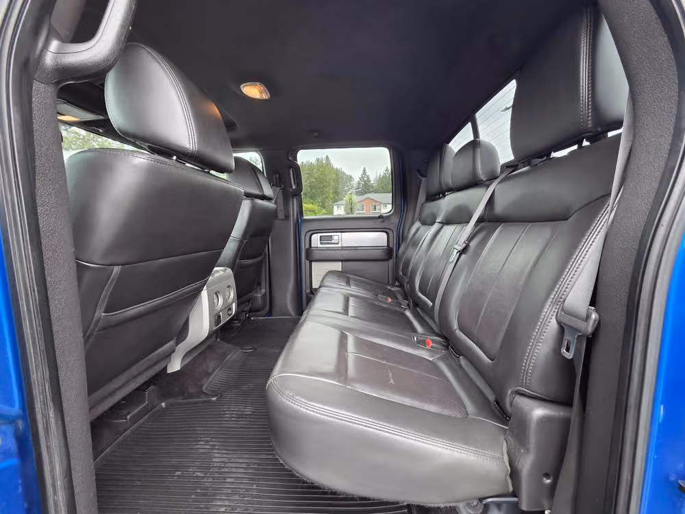 2011 Ford F-150 SVT Raptor SuperCrew Image 32