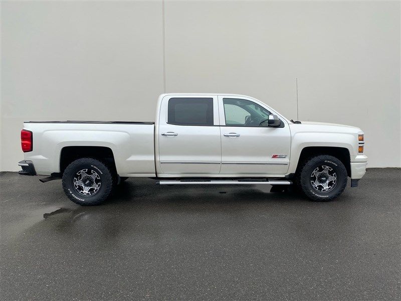 2015 Chevrolet Silverado 1500 LT Crew Cab Upper Image 2
