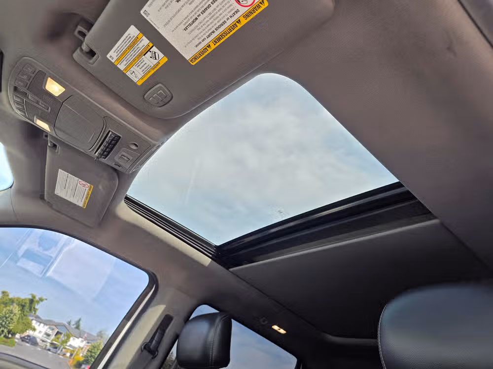 2017 FORD F-350 LARIAT *LONG BED* Image 17