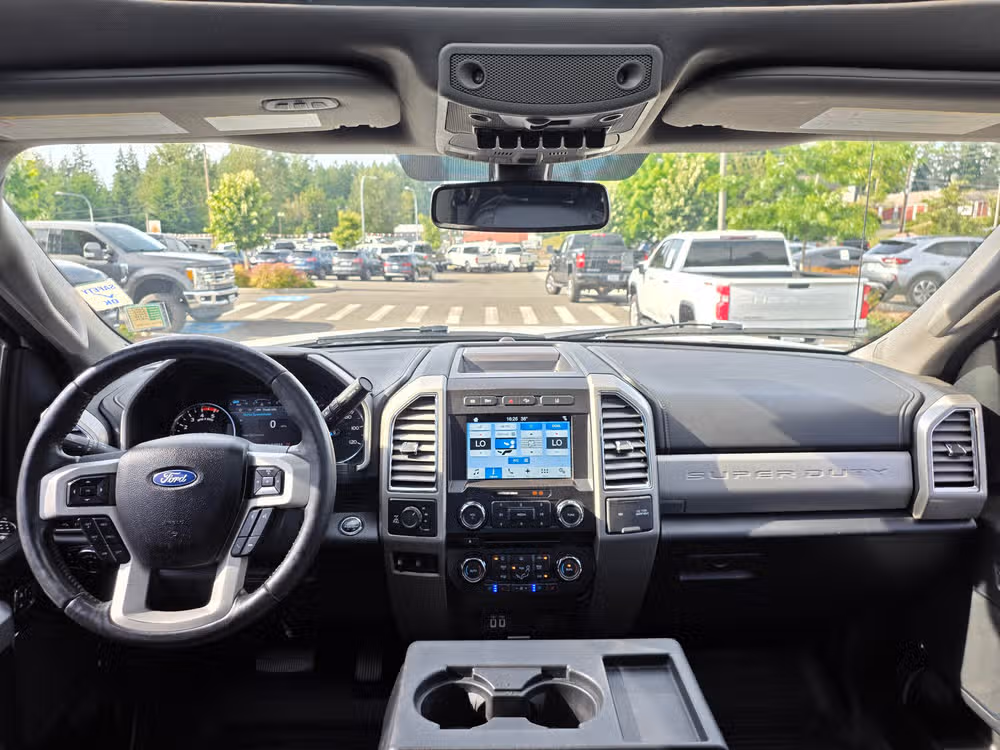 2017 FORD F-350 LARIAT *LONG BED* Image 10