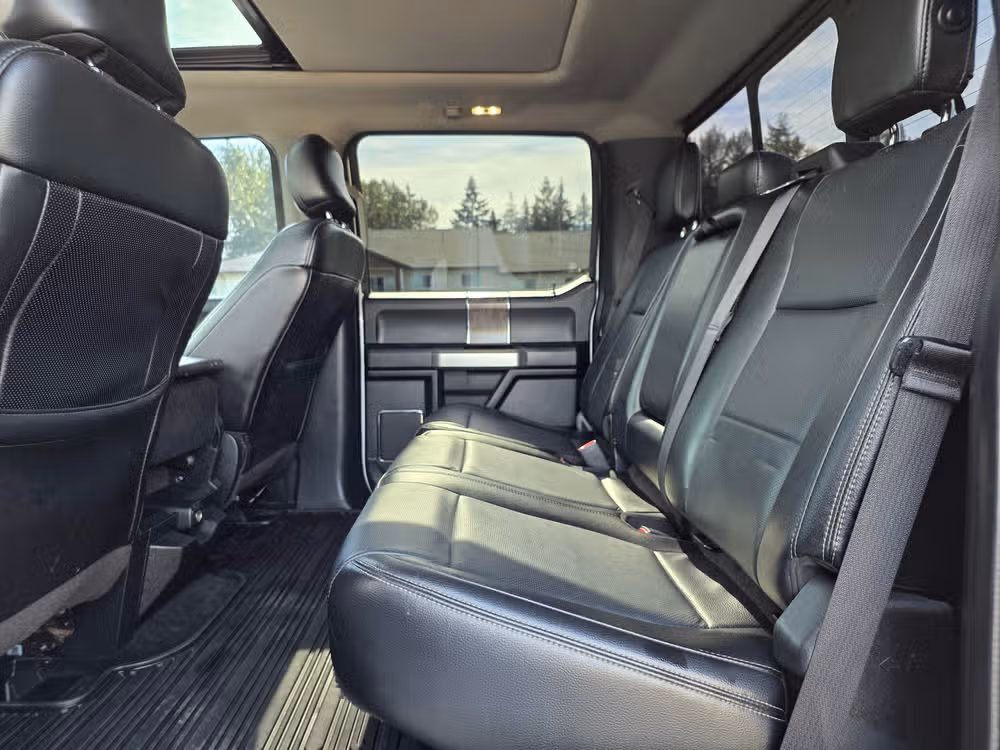 2017 FORD F-350 LARIAT *LONG BED* Image 27