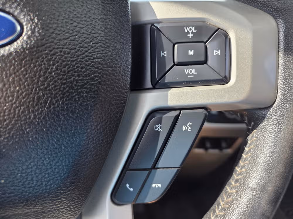 2017 FORD F-350 LARIAT *LONG BED* Image 21