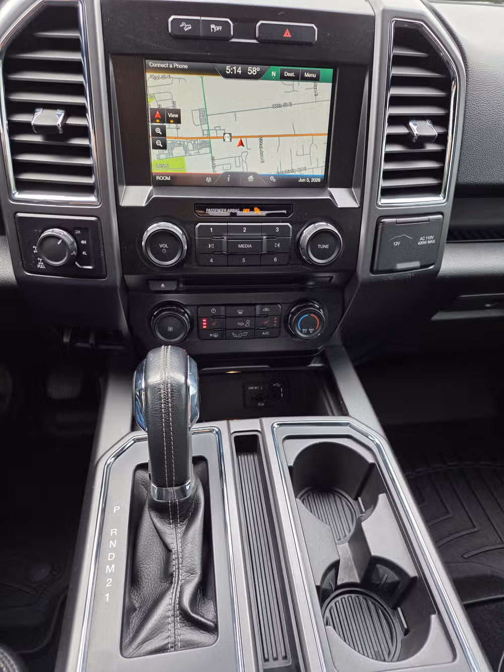 2015 Ford F-150 XLT SuperCrew Image 17
