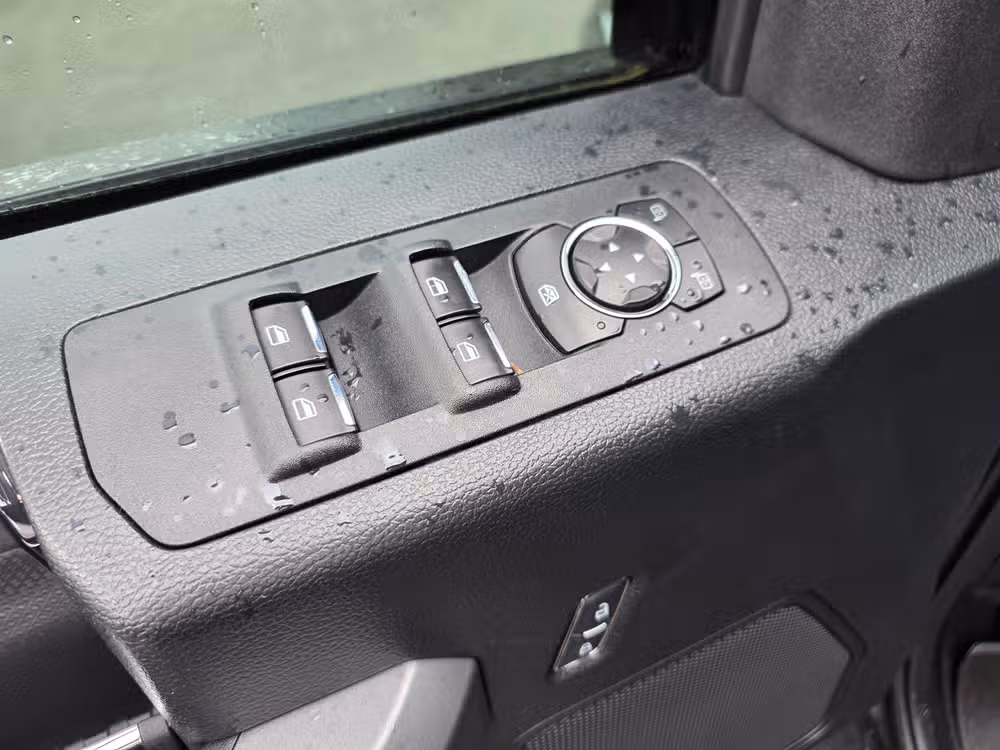 2015 Ford F-150 XLT SuperCrew Image 23