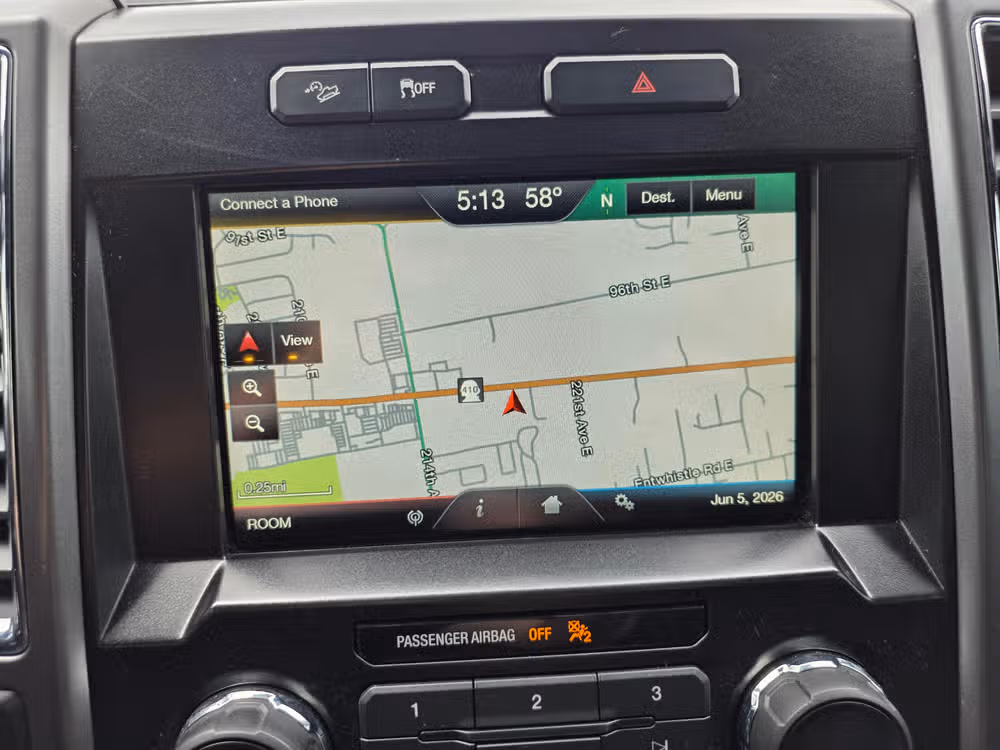2015 Ford F-150 XLT SuperCrew Image 14