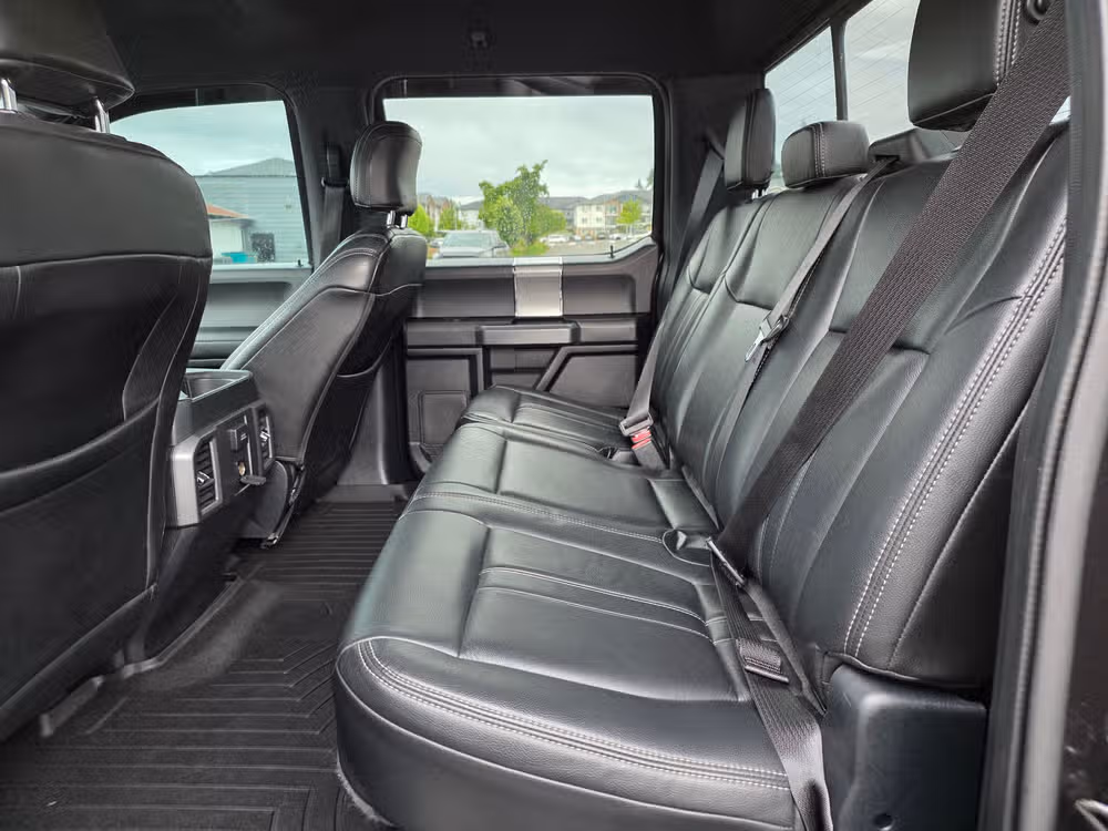 2015 Ford F-150 XLT SuperCrew Image 25