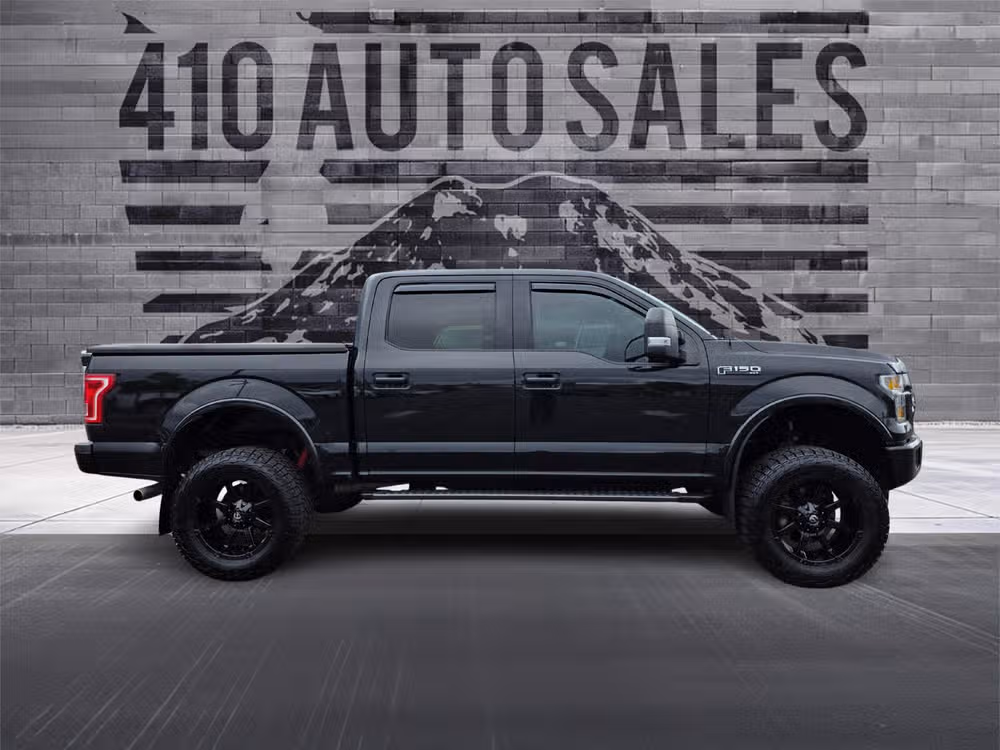 2015 Ford F-150 XLT SuperCrew Image 2