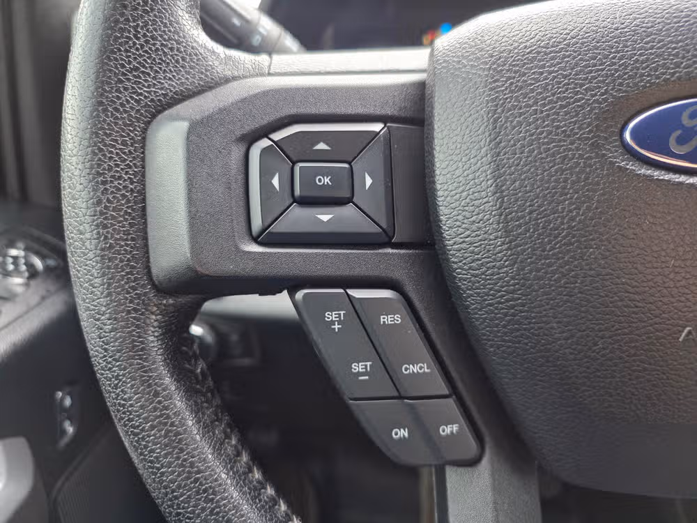 2015 Ford F-150 XLT SuperCrew Image 19