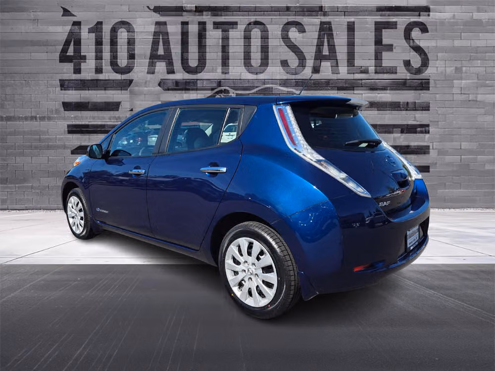 2017 Nissan LEAF S Image 8