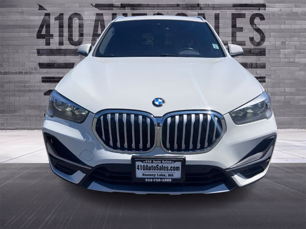 2020 BMW X1 xDrive28i Image 3