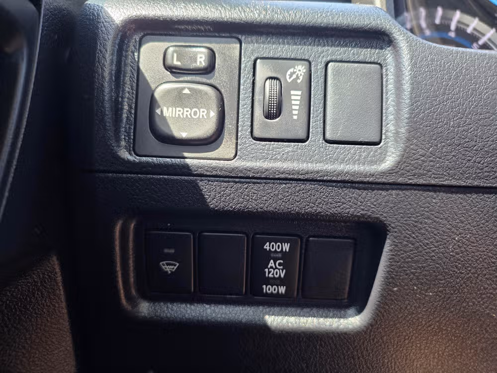2018 Toyota 4Runner TRD Off-Road Image 19