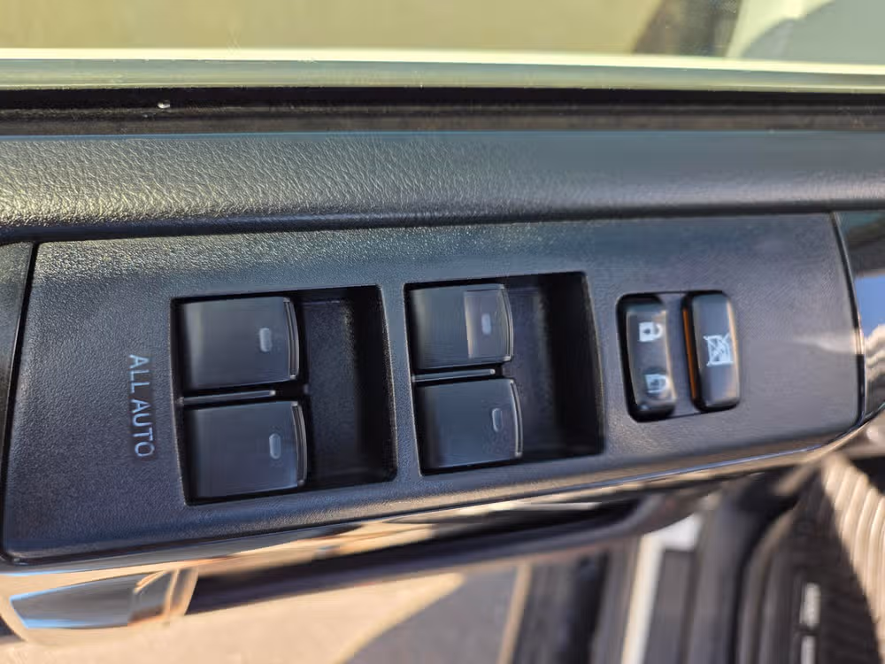 2018 Toyota 4Runner TRD Off-Road Image 21