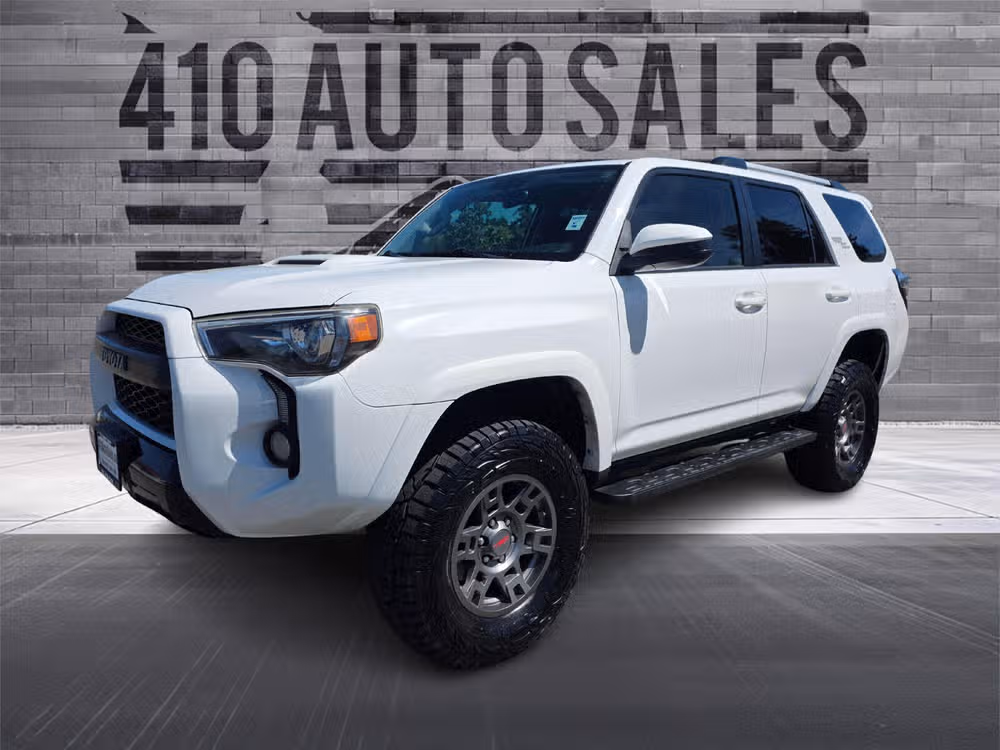 2018 Toyota 4Runner TRD Off-Road Image 6
