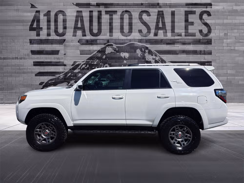 2018 Toyota 4Runner TRD Off-Road Image 7