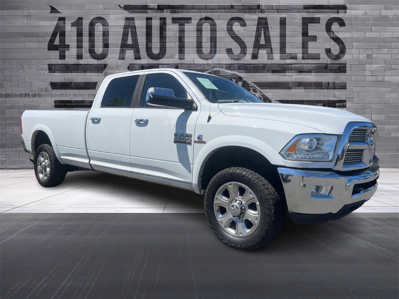 2015 RAM 2500 Laramie 4X4 Crew Cab LWB's photo