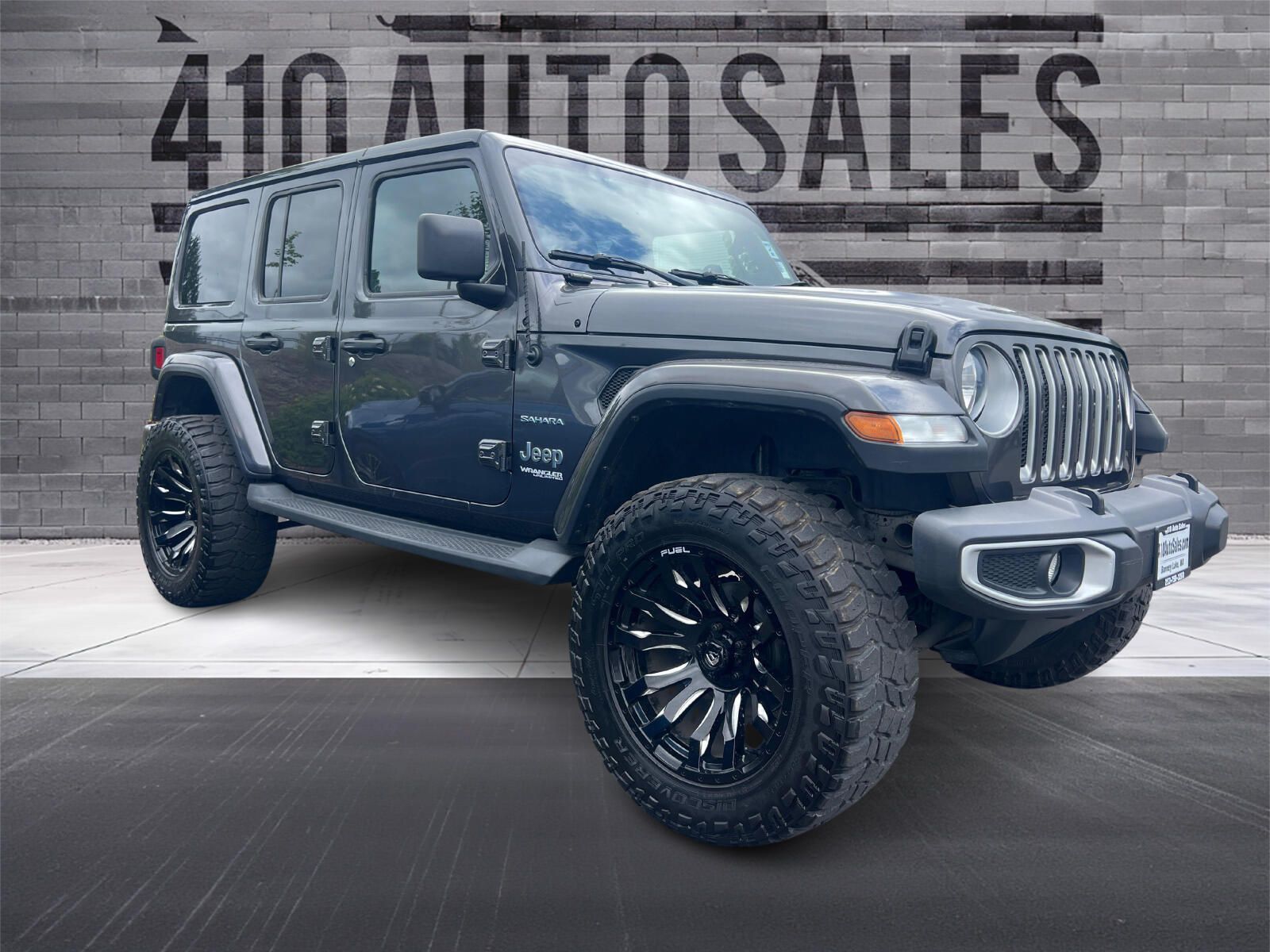 2018 Jeep Wrangler Sahara's photo