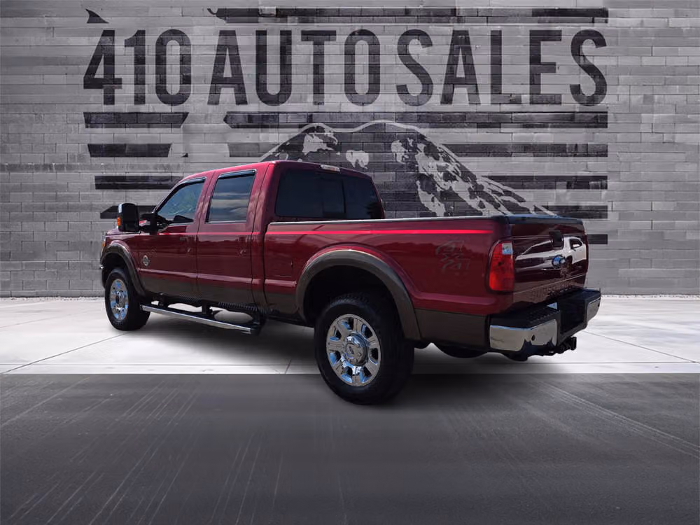 2015 Ford F-250 Super Duty Lariat Crew Cab Image 9