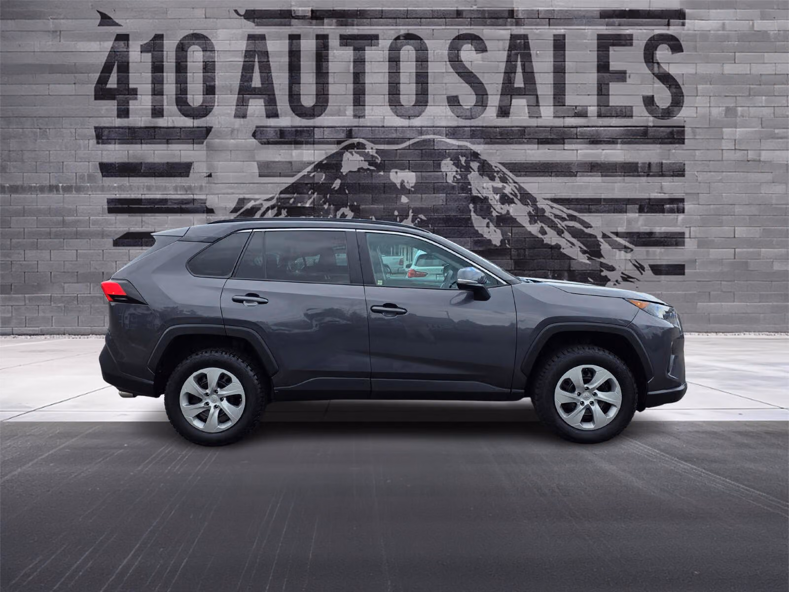 2021 Toyota RAV4 LE Upper Image 2