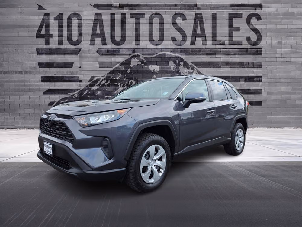 2021 Toyota RAV4 LE Image 8