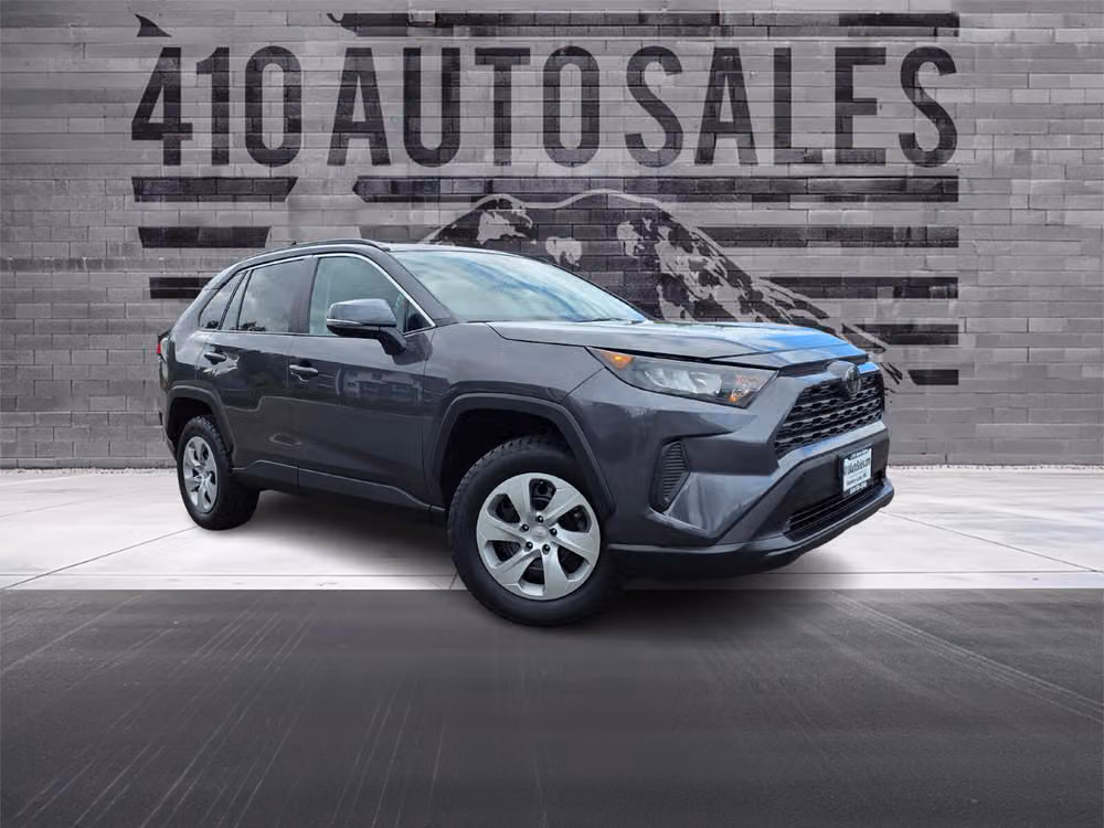 2021 Toyota RAV4 LE Image 1