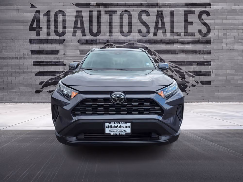 2021 Toyota RAV4 LE Image 6