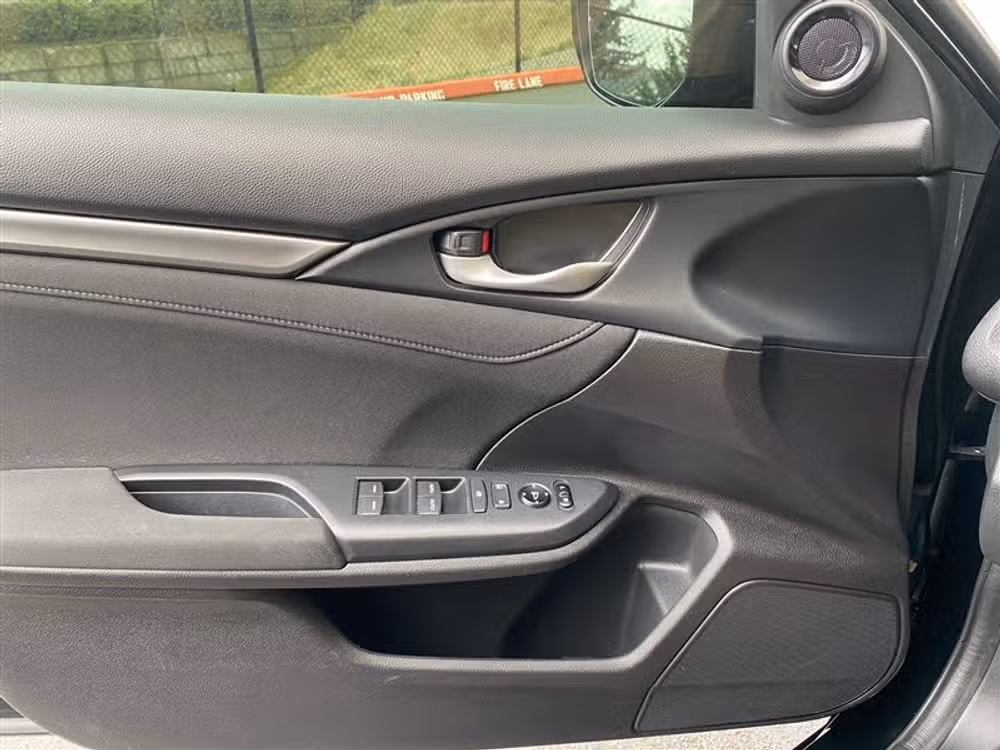2017 Honda Civic EX Image 17