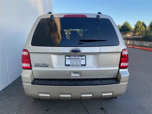 2010 Ford Escape XLT Lower Image 2