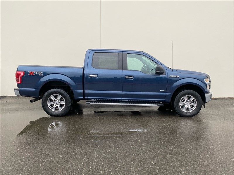 2017 Ford F-150 XLT photo 2