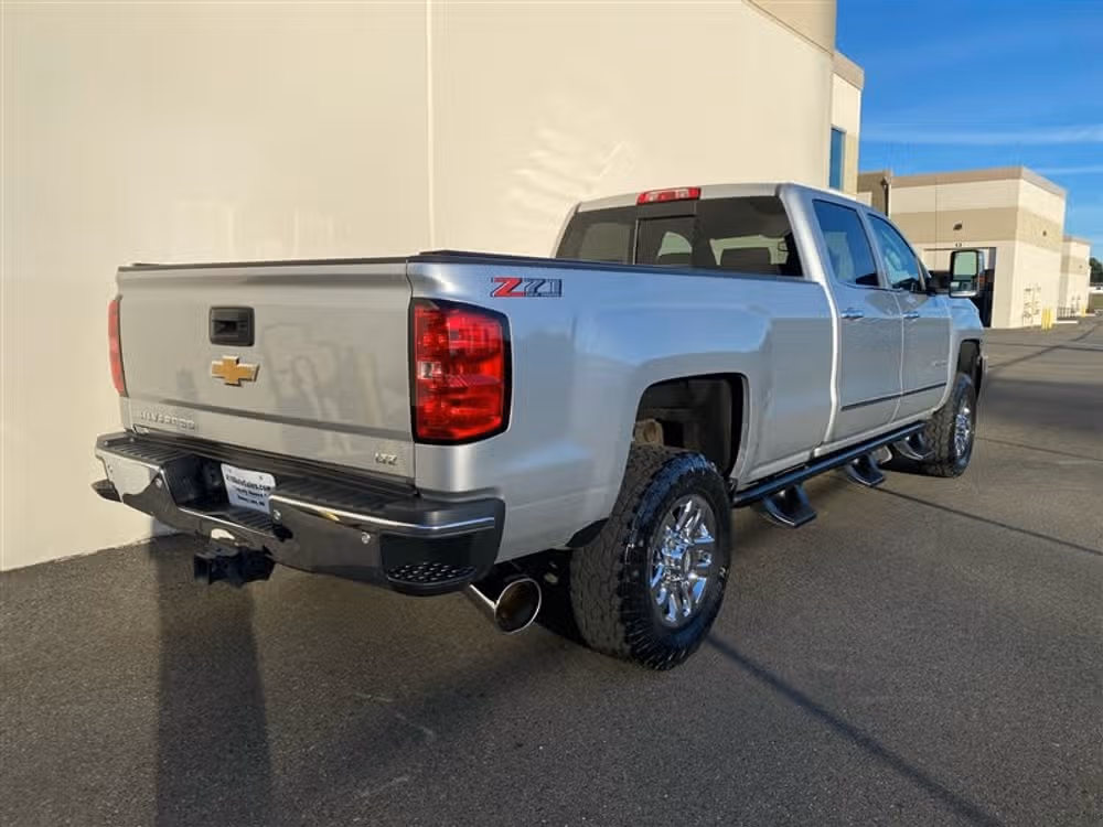 2018 Chevrolet Silverado 2500HD 2500 HEAVY DUTY LTZ 4X4 *LONG BED* Crew Cab Lower Image 1