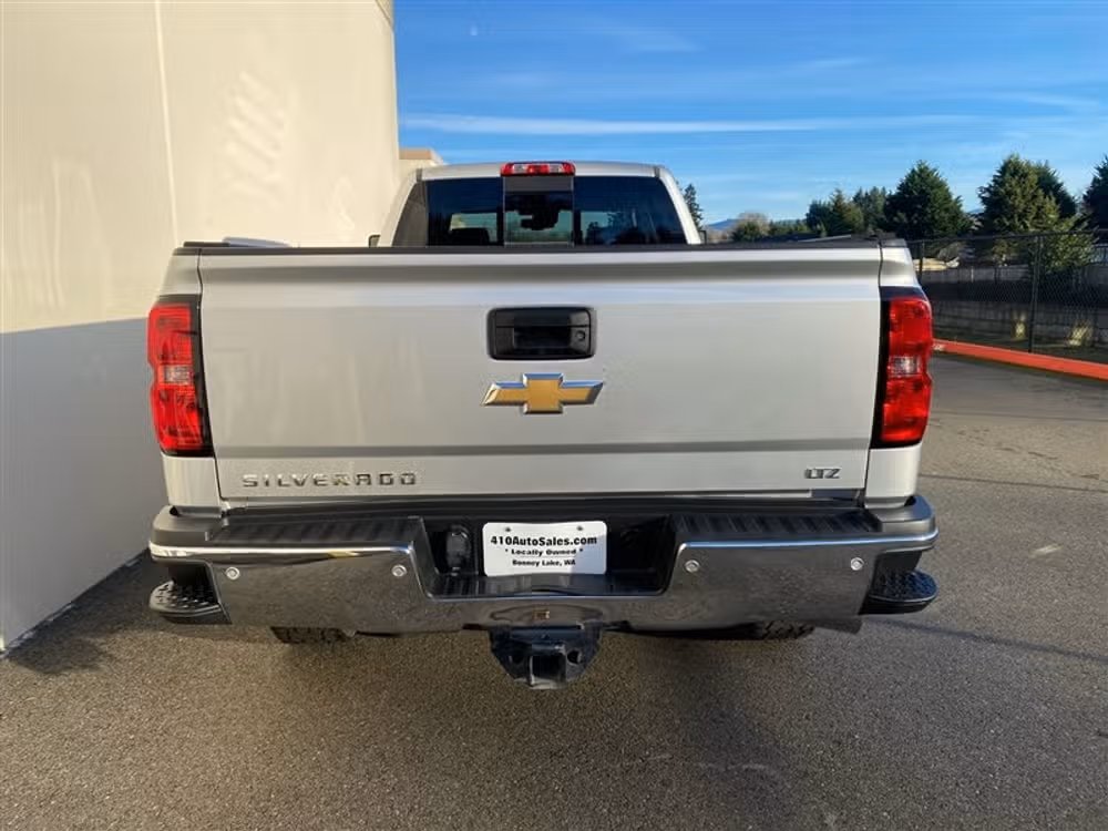 2018 Chevrolet Silverado 2500HD 2500 HEAVY DUTY LTZ 4X4 *LONG BED* Crew Cab Lower Image 2