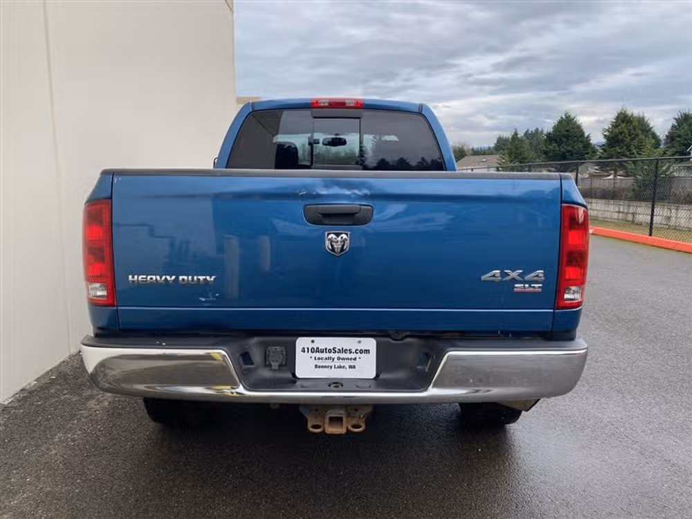2005 Dodge Ram 3500 SLT 4X4 Quad Cab Image 4