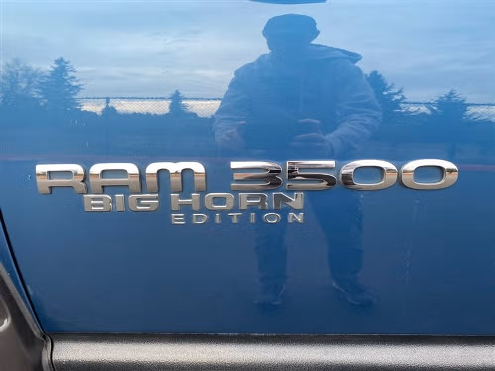 2005 Dodge Ram 3500 SLT 4X4 Quad Cab Image 9