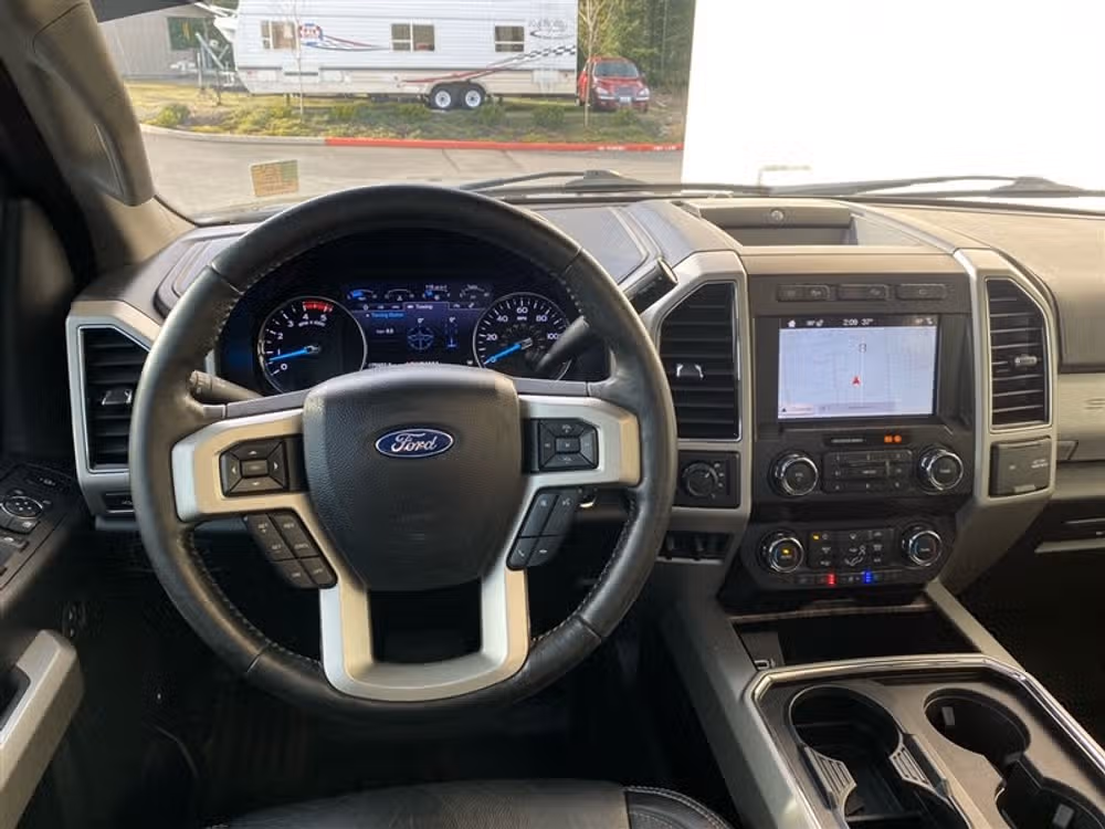 2019 Ford F-350 Super Duty SUPER DUTY LARIAT 4X4 *LIFTED* Crew Cab Image 16
