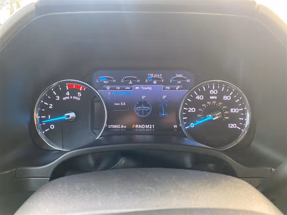 2019 Ford F-350 Super Duty SUPER DUTY LARIAT 4X4 *LIFTED* Crew Cab Image 17