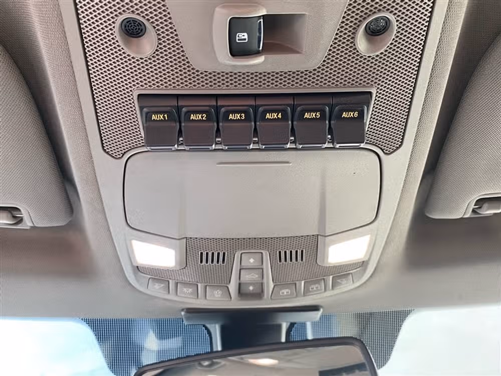 2019 Ford F-350 Super Duty SUPER DUTY LARIAT 4X4 *LIFTED* Crew Cab Image 24