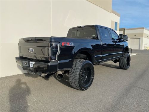 2019 Ford F-350 Super Duty SUPER DUTY LARIAT 4X4 *LIFTED* Crew Cab Lower Image 1