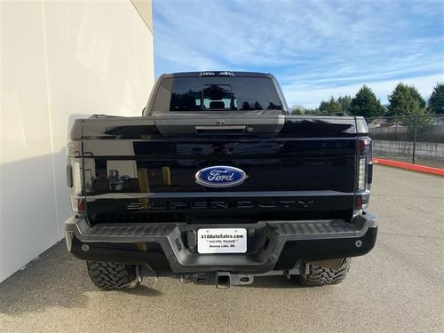 2019 Ford F-350 Super Duty SUPER DUTY LARIAT 4X4 *LIFTED* Crew Cab Lower Image 2