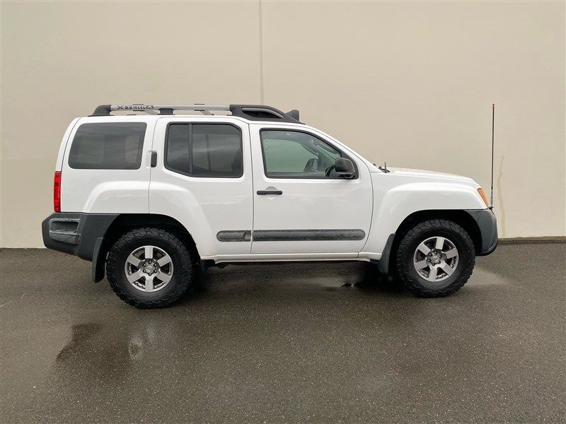 2011 Nissan Xterra OFF ROAD Upper Image 2
