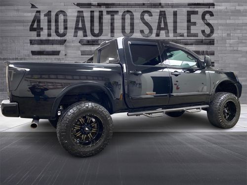 2015 Nissan Titan PRO-4X Crew Cab Lower Image 1