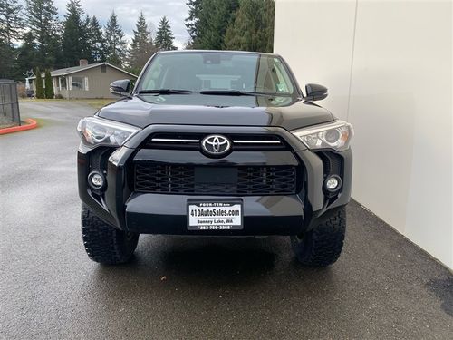 2022 Toyota 4Runner SR5 Premium Lower Image 3