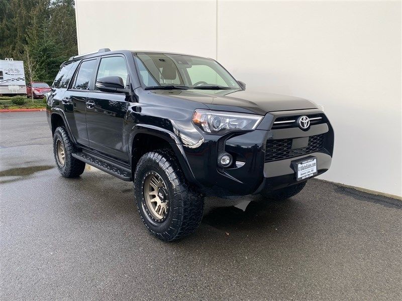 2022 Toyota 4Runner SR5 Premium Upper Image 1