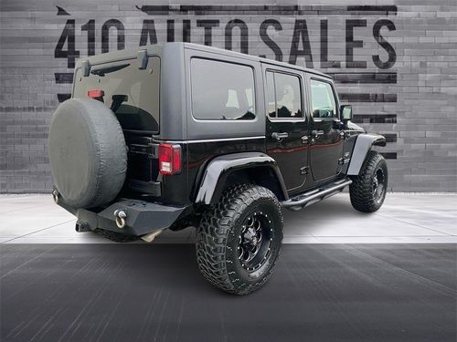 2017 Jeep Wrangler Unlimited Sahara Lower Image 1