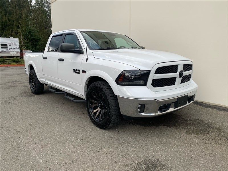 2015 Ram 1500 SLT Crew Cab Upper Image 1